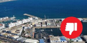 One of the worst cruise ports' aerial view with a red thumbs down mark on the bottom right